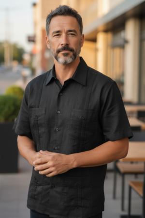 Men’s Traditional Linen Guayabera